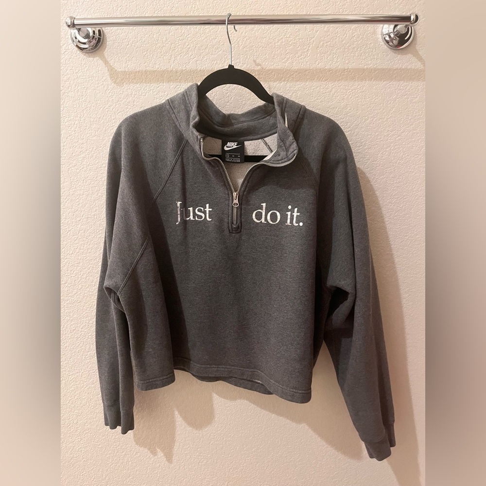 Nike Cropped Pullover